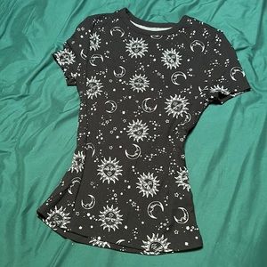 Black Sun and moon short sleeve tee